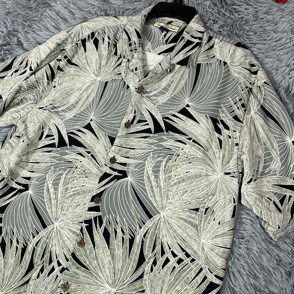 Tommy Bahama Adult Shirt Large Green Button Up Hawaiian Floral All Over Mens - Picture 1 of 11